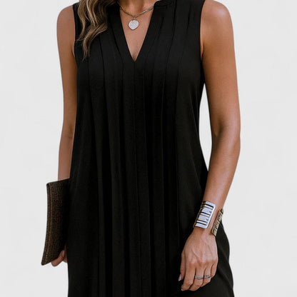 Clarhild | Elegant Flattering Dress With V-Neck