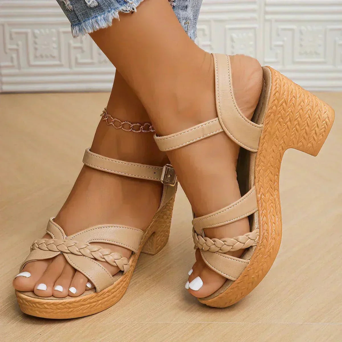 Nerina | Comfortable Fashion Sandals